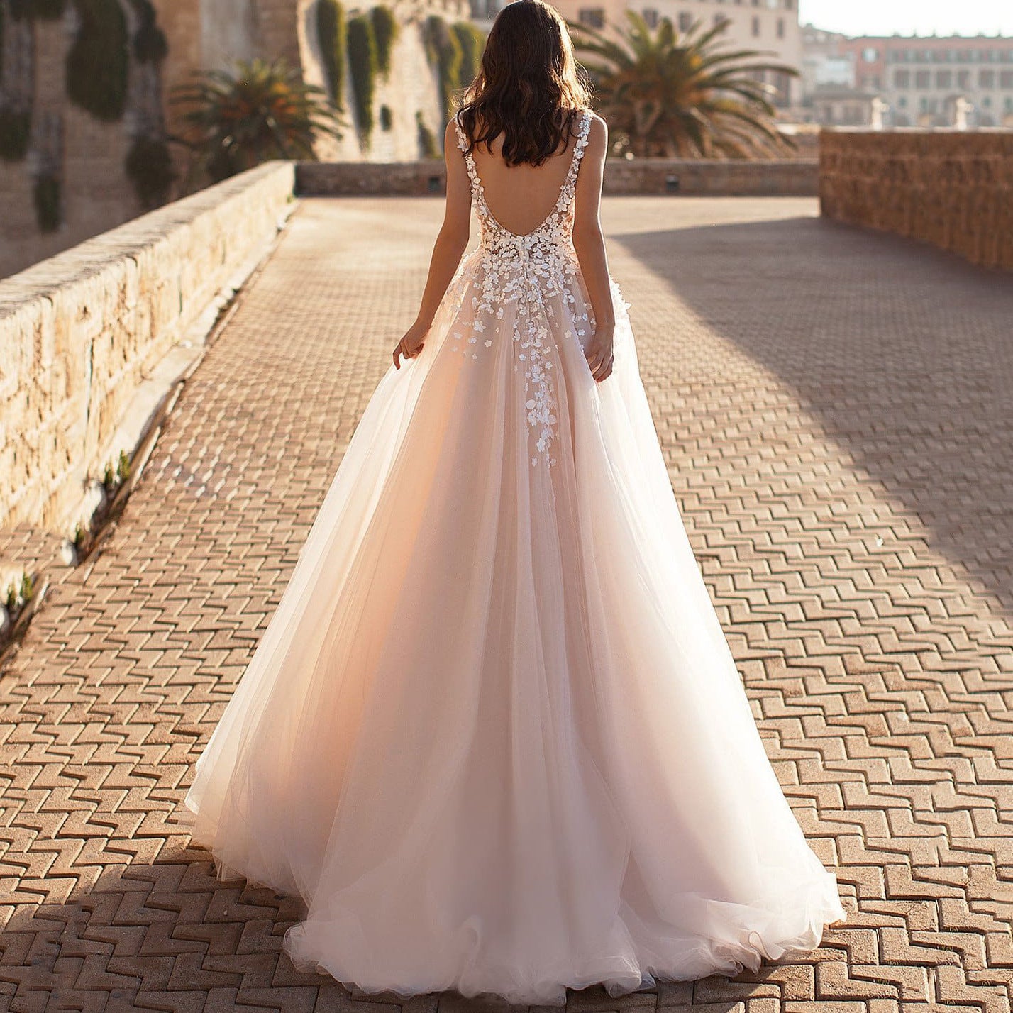 New summer new women's clothing sexy lace dress sleeveless deep V-neck wedding embroidery, long dress