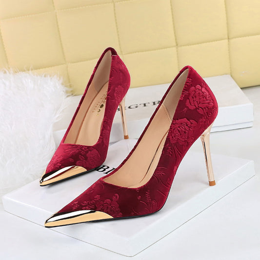 IKEARLAX 2025 3739-20 2025 style banquet high heels women's shoes Xishi suede flower embossed metal pointed high heels single shoes