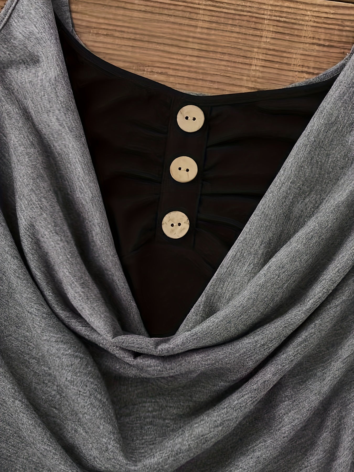 Fashionable Button-Decor Cold Shoulder T-Shirt - Chic Color Block, Short Sleeve Spring & Summer Top for Women - Lightweight, Casual Everyday Wear